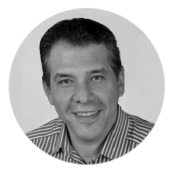 Salvador Reyes